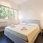 Luxury Giglio شقة تْشيفالو